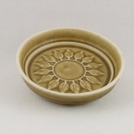 Kronjyden/クロニーデン Quistgaard/クイストゴーデザインの小皿(10cm) Relief/レリーフ